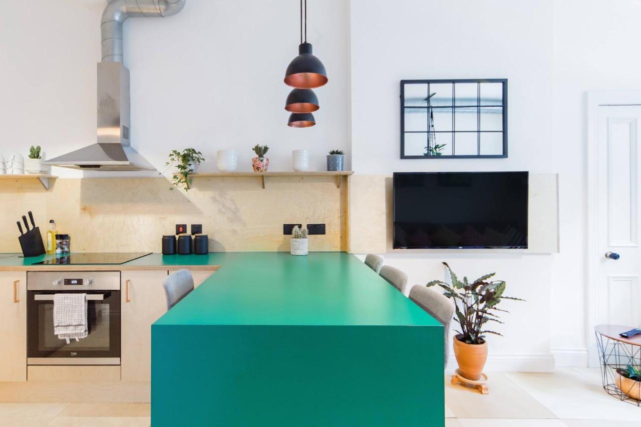 The Plywood Flat, Modern Style In A Traditional Tenement 에든버러 외부 사진